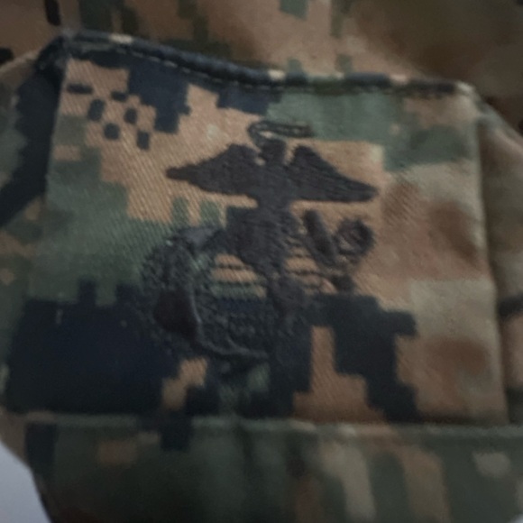 Green and Brown Camouflage Matching Set Durable Outdoor Wear - Picture 7 of 11